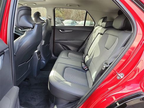 Certified 2024 Kia Niro EX Touring image 10