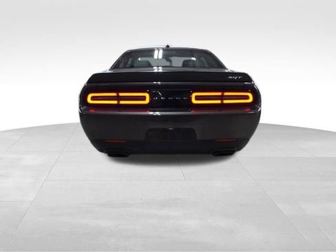 Used 2016 Dodge Challenger SRT Hellcat image 9
