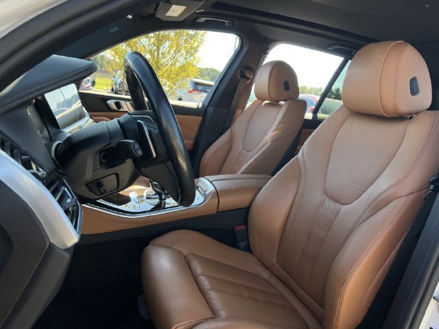 Used 2021 BMW X5 sDrive40i w/ Premium Package RWD image 11