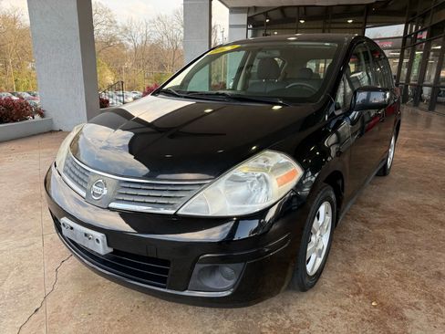 Used 2009 Nissan Versa SL image 3