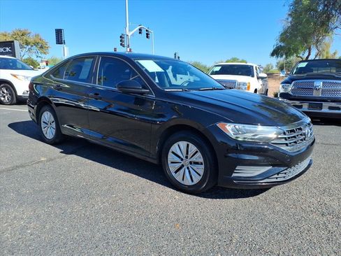 Used 2020 Volkswagen Jetta S image 3