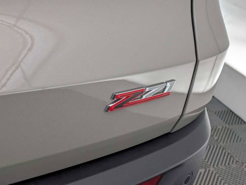 New 2026 Chevrolet Traverse Z71 image 12