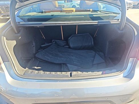 Used 2025 BMW 330i Sedan w/ M Sport Package image 36