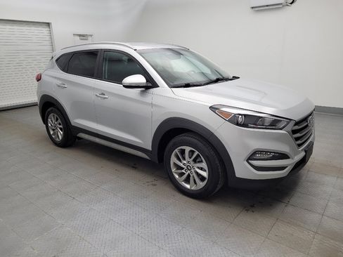 Used 2017 Hyundai Tucson SE Plus image 11