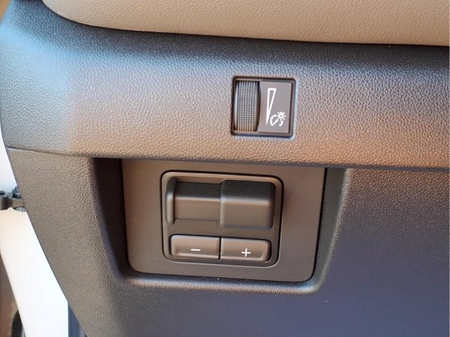 New 2026 Chevrolet Colorado ZR2 w/ Technology Package AWD/4WD image 10