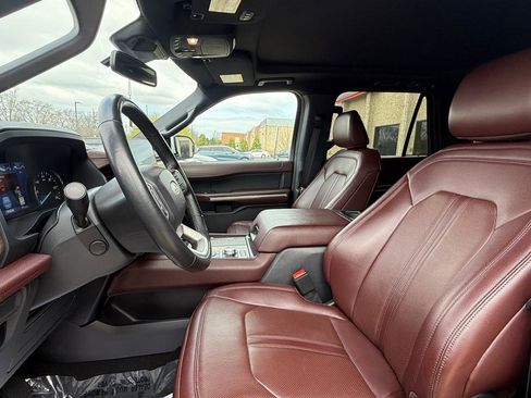Used 2024 Ford Expedition Max Limited image 10