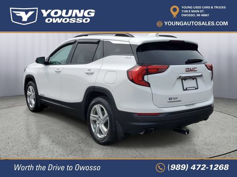 Used 2018 GMC Terrain SLE w/ Driver Convenience Package FWD image 4