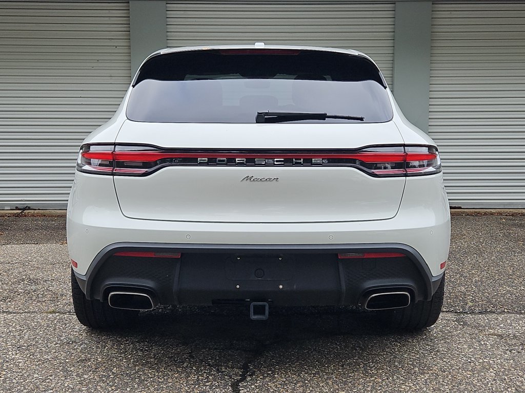Certified 2026 Porsche Macan AWD/4WD image 6
