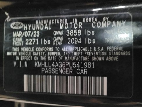 Used 2023 Hyundai Elantra SE image 33