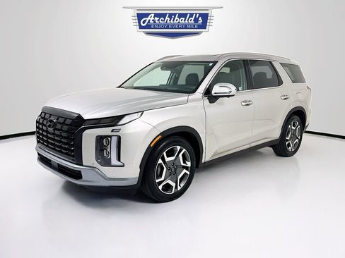 Used 2025 Hyundai Palisade Limited AWD/4WD image 3