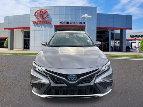 Used 2023 Toyota Camry XSE w/ Cold Weather Package image 5