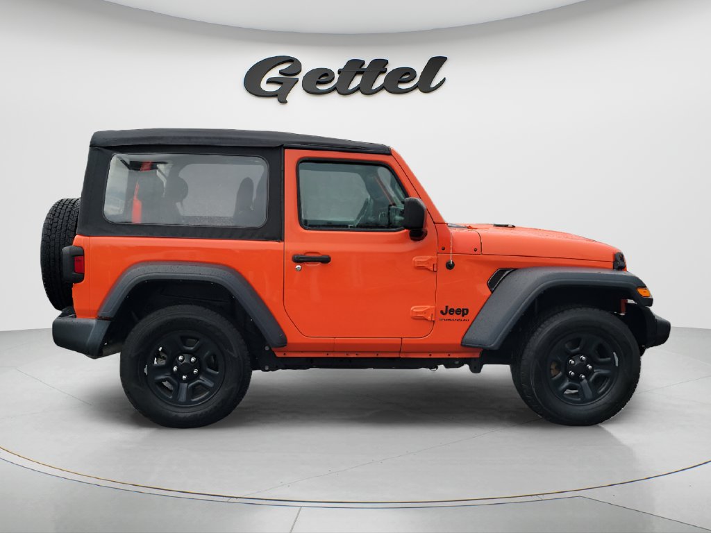 Used 2023 Jeep Wrangler Sport AWD/4WD image 4