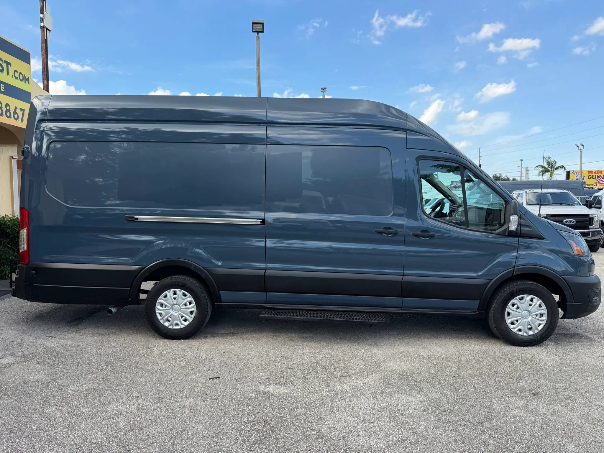 Used 2020 Ford Transit 250 148 High Roof Extended RWD image 7