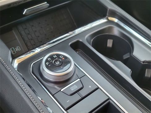 Used 2024 Ford Expedition XLT image 30