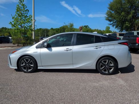Certified 2021 Toyota Prius Limited FWD image 3