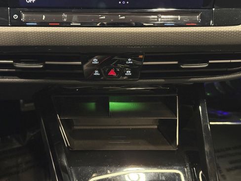 Used 2024 Volkswagen GTI Autobahn image 18