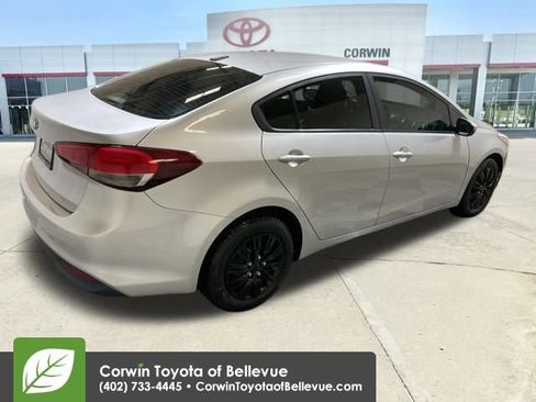 Used 2018 Kia Forte LX image 5