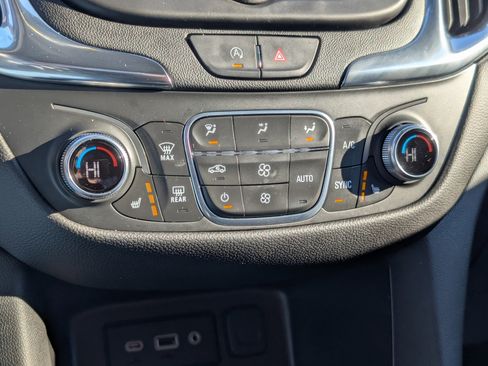 Certified 2022 Chevrolet Equinox LT image 20