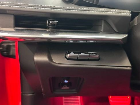 Used 2020 Chevrolet Corvette Stingray Premium Cpe w/ 3LT Preferred Equipment Group RWD image 18