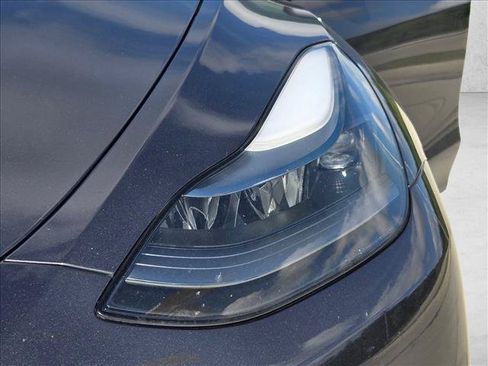 Used 2025 Tesla Model Y Long Range AWD/4WD image 7