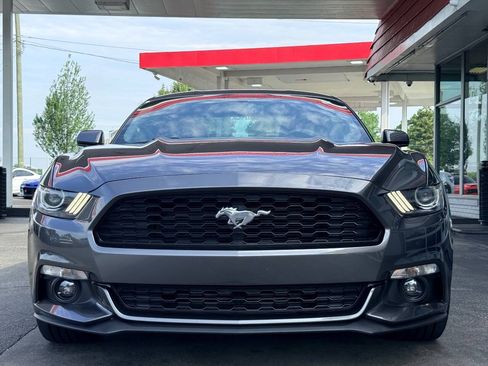 Used 2015 Ford Mustang Coupe RWD image 7