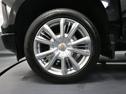 Used 2023 Chevrolet Silverado 1500 High Country w/ High Country Premium Package AWD/4WD image 20