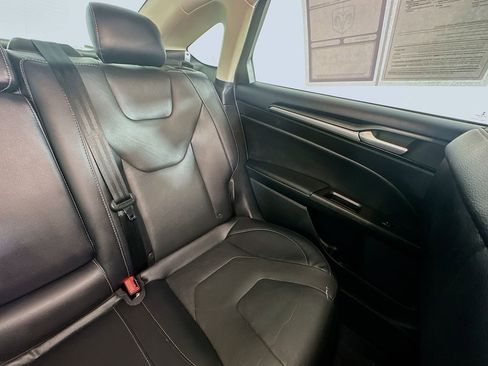 Used 2018 Ford Fusion Titanium image 14