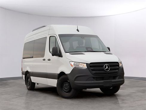 New 2025 Mercedes-Benz Sprinter 2500 image 1