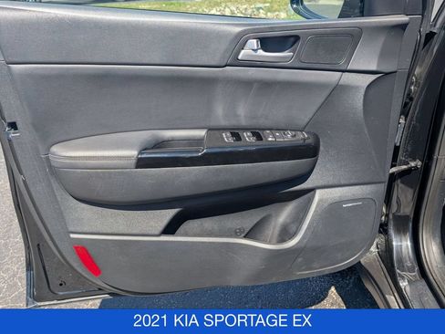 Used 2021 Kia Sportage EX w/ EX Technology Package AWD/4WD image 11