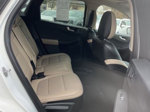 Used 2020 Ford Escape Titanium w/ Titanium Premium Package 2.0 image 16