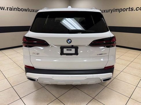 Used 2025 BMW X5 sDrive40i w/ Premium Package image 5