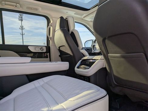 Certified 2023 Lincoln Navigator Black Label image 29