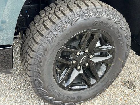 New 2026 Chevrolet Silverado 1500 Custom Trail Boss AWD/4WD image 9