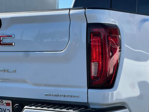 Used 2020 GMC Sierra 3500 Denali w/ Denali Ultimate Package image 39