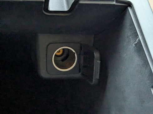 Used 2021 Ford Explorer 2WD image 31