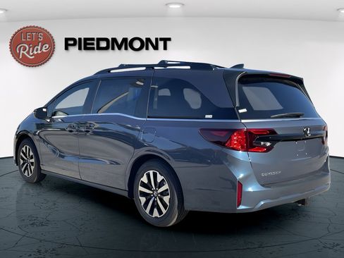 New 2026 Honda Odyssey EX-L image 6