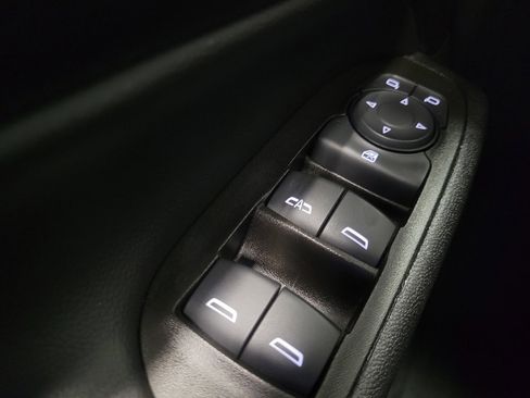 Used 2024 Chevrolet Equinox LT image 27