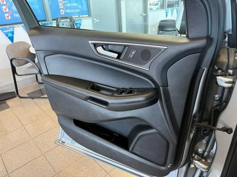 Used 2022 Ford Edge SEL w/ Convenience Package AWD/4WD image 19