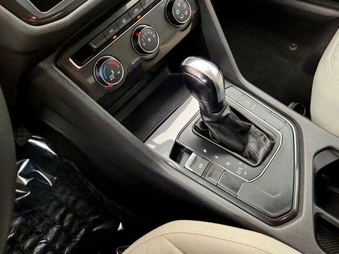Used 2018 Volkswagen Tiguan S FWD image 16