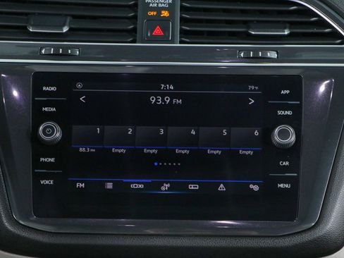 Used 2023 Volkswagen Tiguan SE R-Line FWD image 19