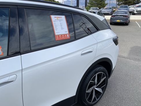 Certified 2023 Volkswagen ID.4 Pro S AWD/4WD image 55