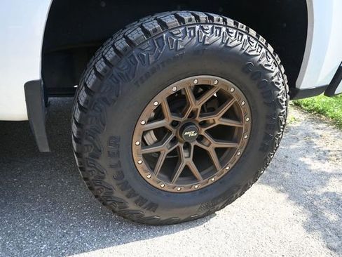 Used 2024 Chevrolet Silverado 3500 High Country w/ High Country Premium Package AWD/4WD image 16