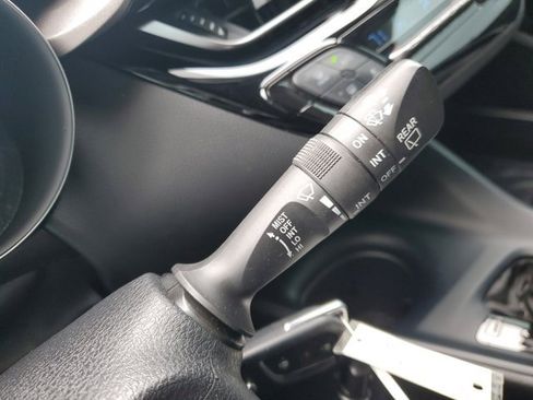 Certified 2021 Toyota C-HR LE image 25