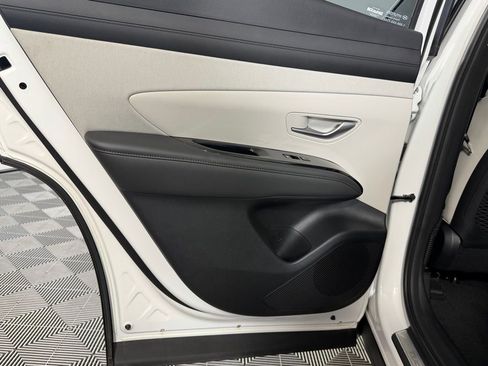 Used 2025 Hyundai Tucson Limited image 29