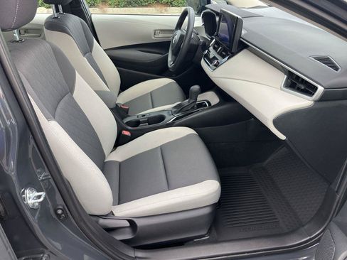 Certified 2025 Toyota Corolla LE w/ Convenience Package FWD image 30