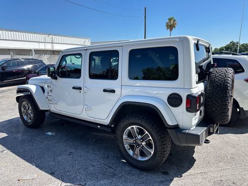 Used 2020 Jeep Wrangler Unlimited Sahara AWD/4WD image 8