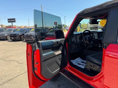 Used 2022 Ford Bronco Outer Banks AWD/4WD image 11