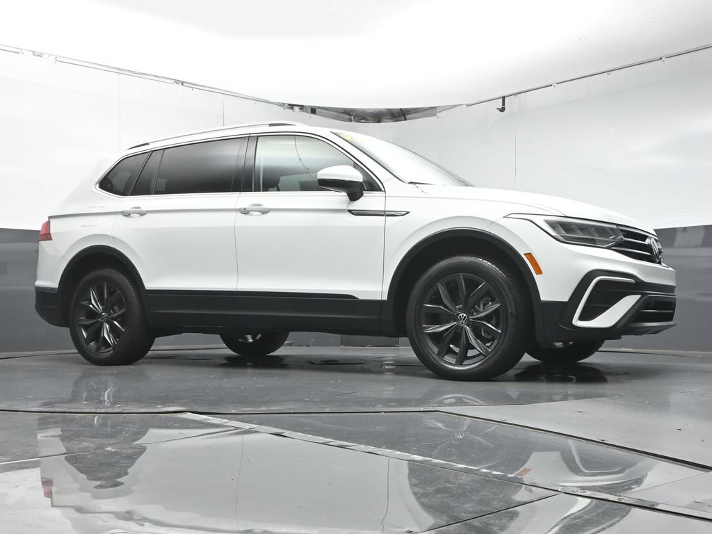 Used 2024 Volkswagen Tiguan SE FWD image 33