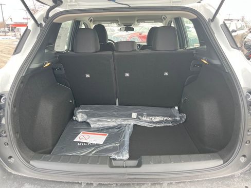 New 2026 Nissan Kicks S image 31