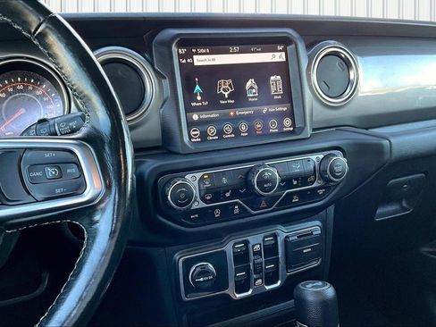 Used 2021 Jeep Wrangler Unlimited Sahara w/ Uconnect 4C Nav & Sound Group AWD/4WD image 10